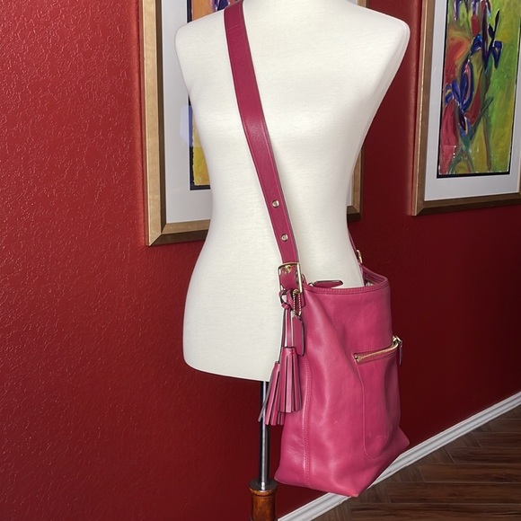 Coach bucket crossbody leather handbag - Picture 3 of 14